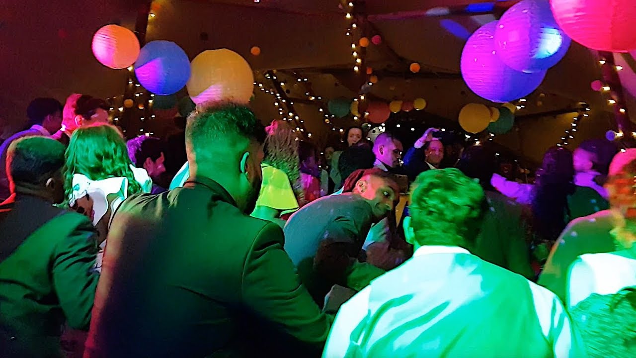 Cornwall Wedding DJ | Wedding DJs in Cornwall | Elastic Lounge Entertainment