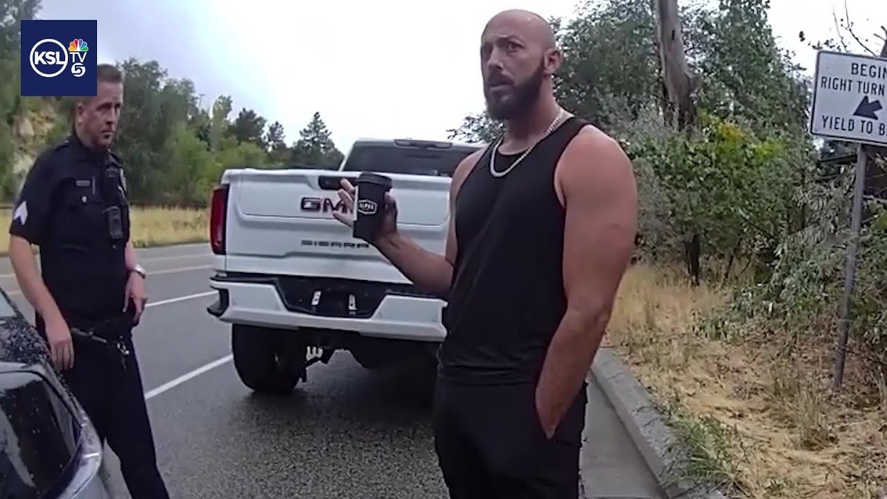 На видеозаписи видно, как полицейские разговаривают с отцом за несколько дней до «кошмарного» пох...