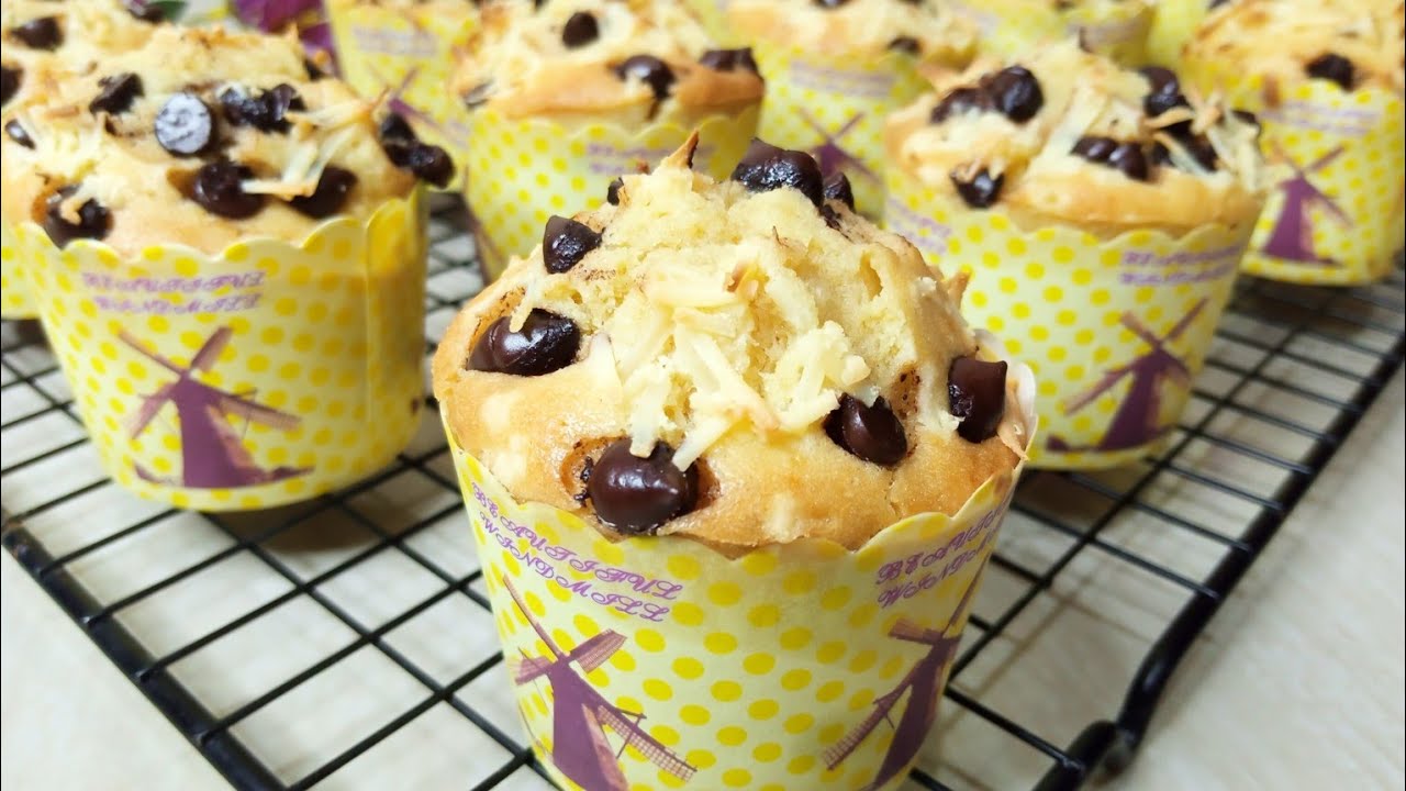 SANGKING ENAKNYA BUAT 2 KALI SEMINGGU!! RESEP MUFFIN COKLAT KEJU OVEN TANGKRING