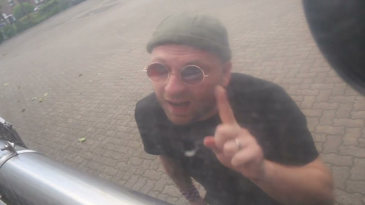 The Blowshow - Scheiße Geparkt (Official Video)