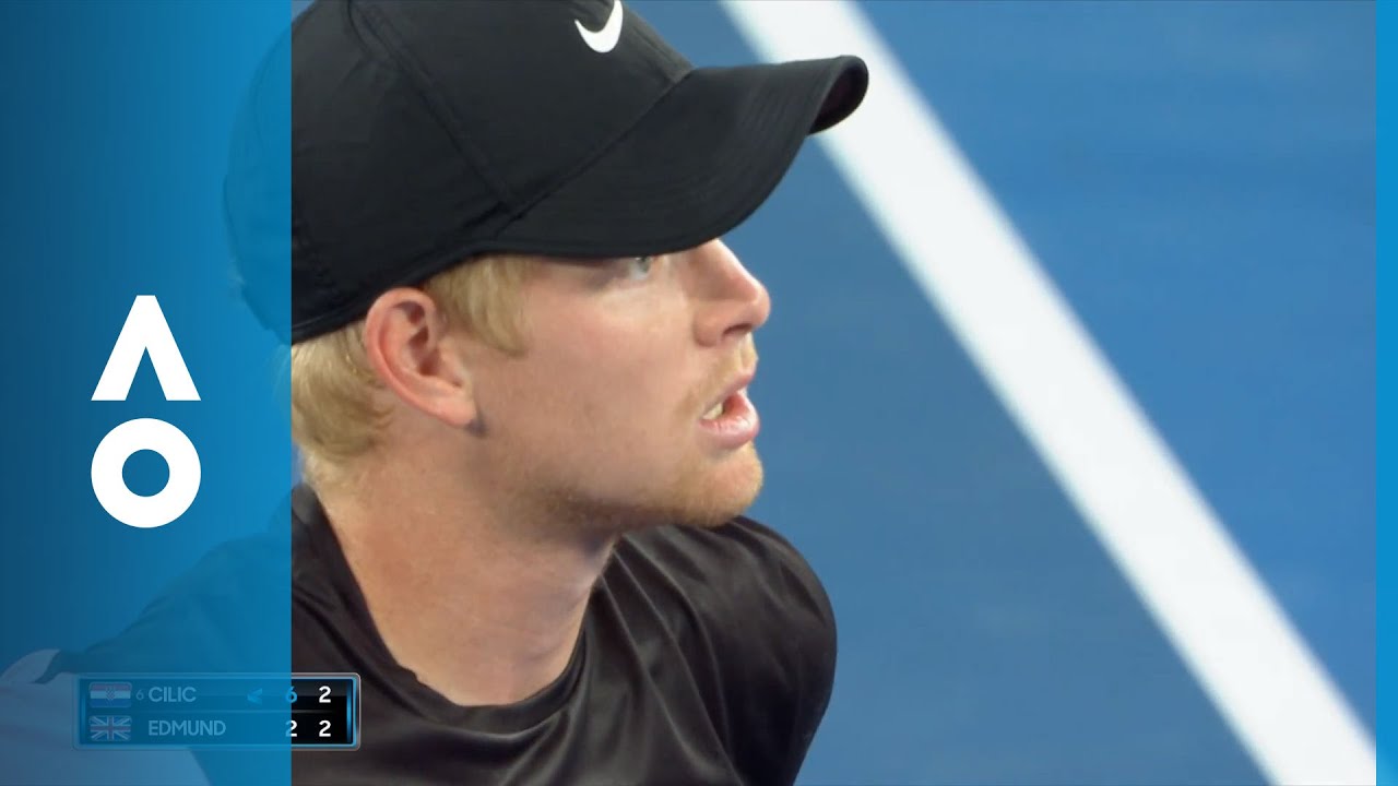 Heated discussion between Edmund and umpire | Australian Open 2018