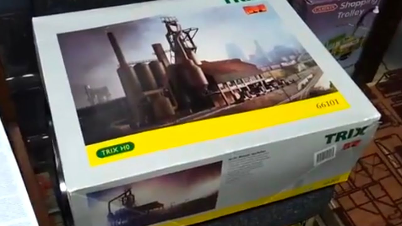 TRIX 66101 BLAST FURNACE (WALTHERS) PART 1