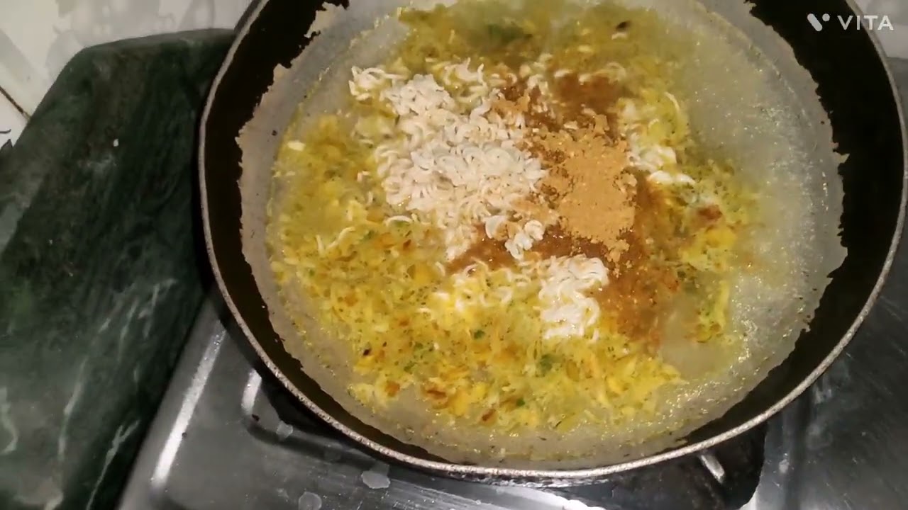 Garlic lemon and coriander meggi recipe 😋# winter special supii meggi 