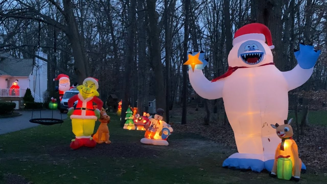 Official 2021 Christmas Airblown Inflatable Display