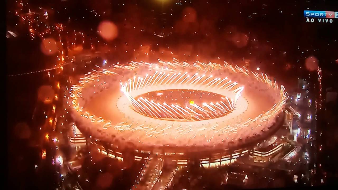 Clodoaldo Silva acende a chama paralimpica !!!