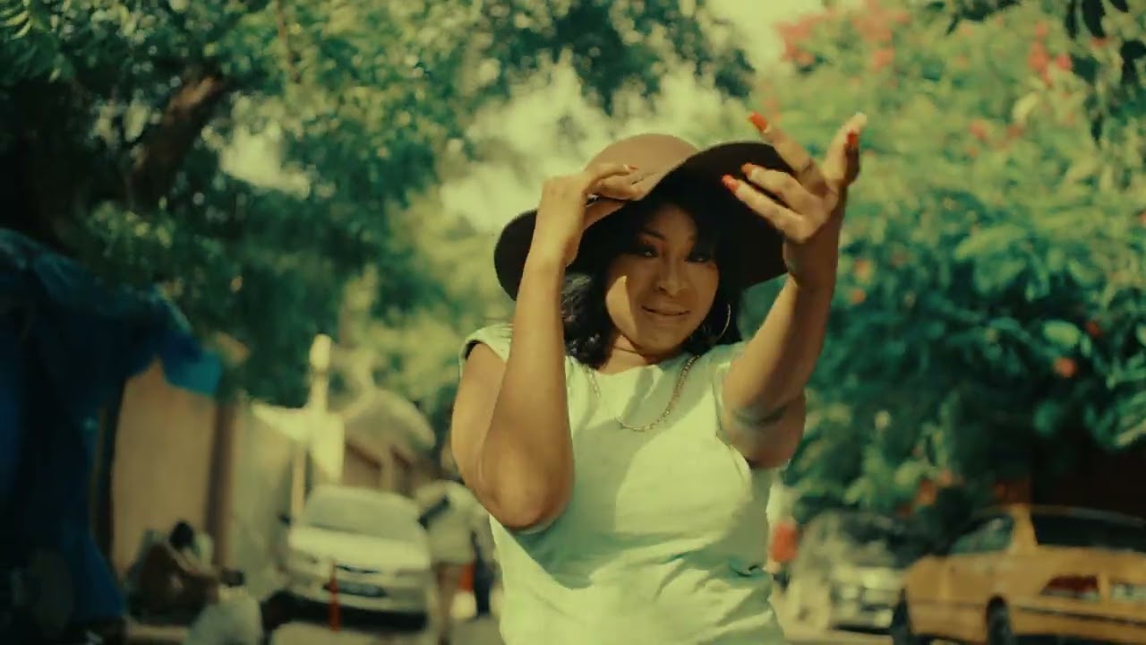 MAX'S BLACK  - YAKK MU NEKH CLIP OFFICIEL Directed by Kirama