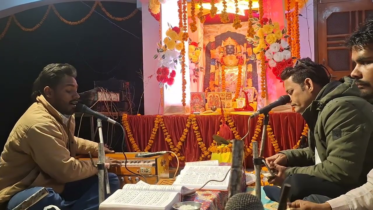 Bahut hi sundar dhun par shri Ram charitr manas path 9918394548