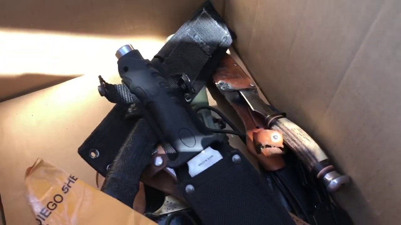 May The 4Th Be With You - Huge Police Confiscated Pocket Knife Auction Haul
