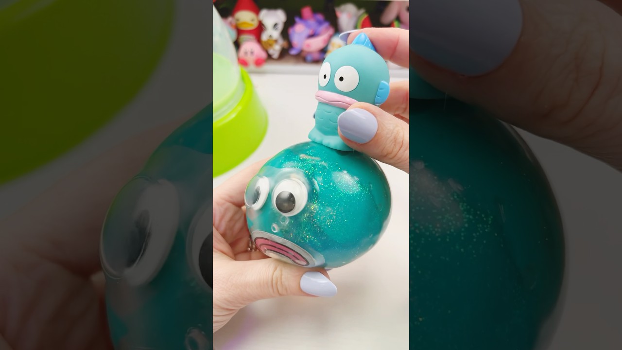A Sanrio Blind Box and a Hangyodon squishy!! What could be better?