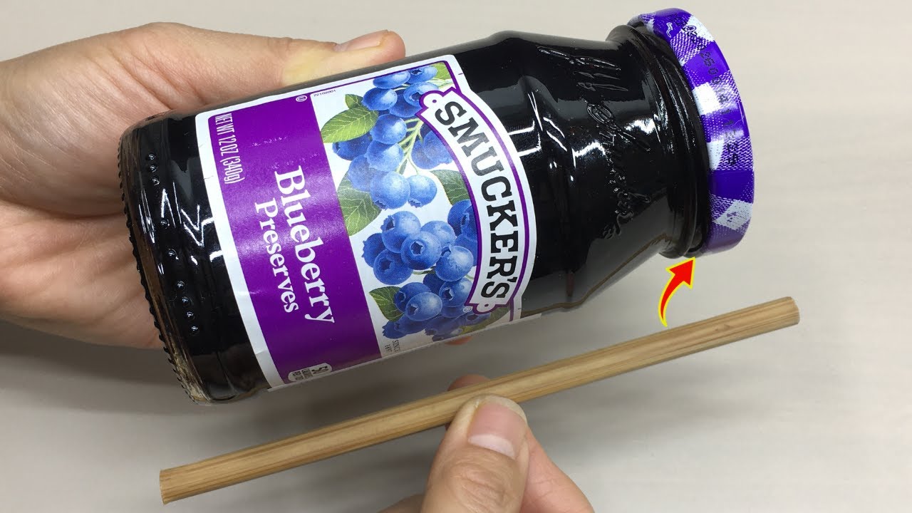 Как открыть любую застрявшую крышку банки всего за 1 секунду!