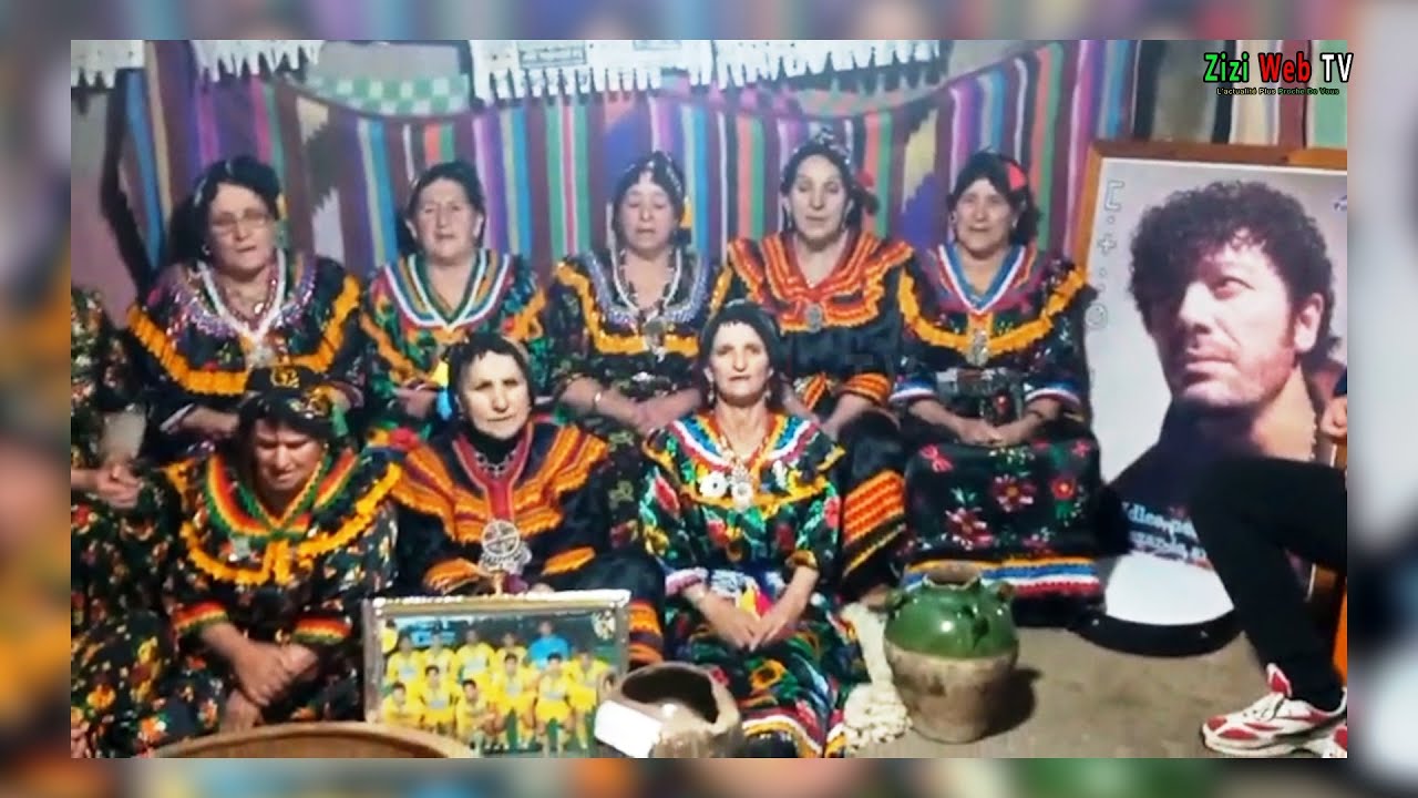 Hommage à Lounès Matoub Par La Troupe TIƔṚI IDURAR Du village AIT ADELLAH à Illilten à Tizi-Ouzou