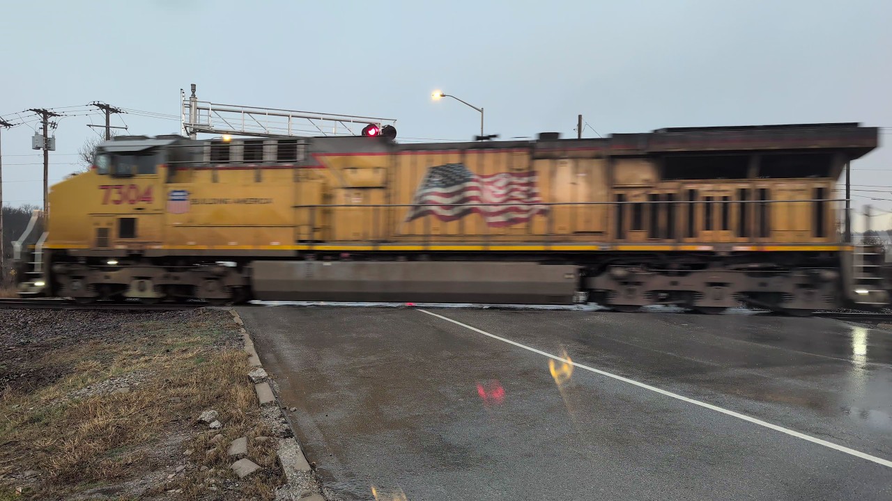 20260306 134744185Z S {UP7304 UP6193} coal UP6519} 450,41,61