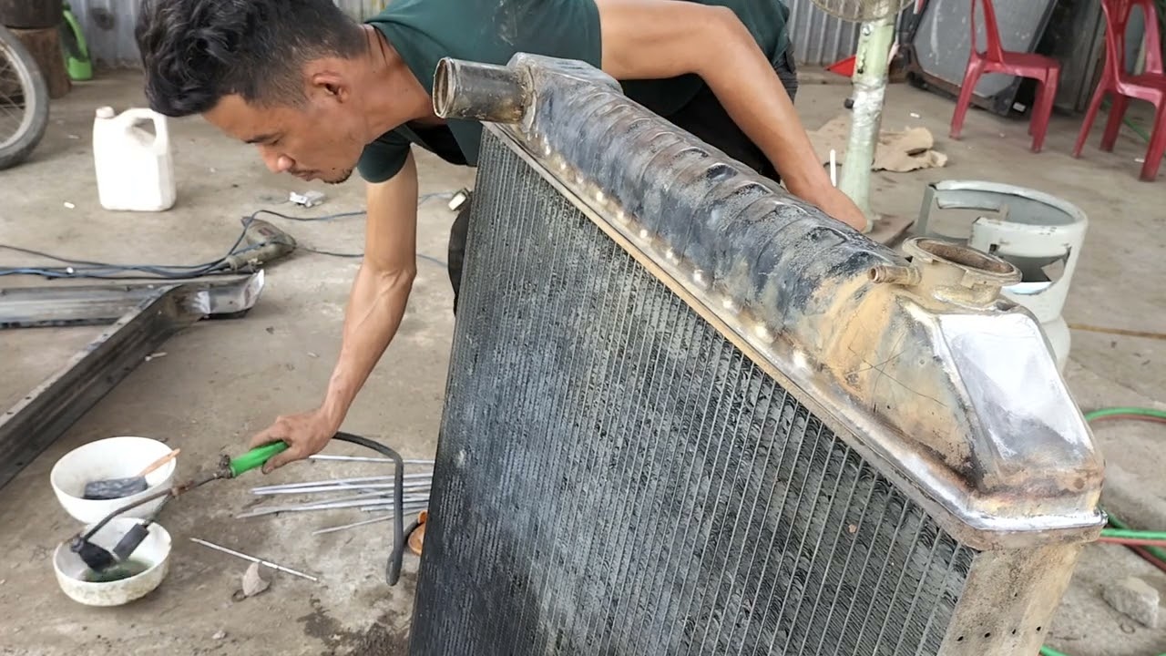 hàn chì két nước ôtô. #hànchì #nghề #ketnuocoto