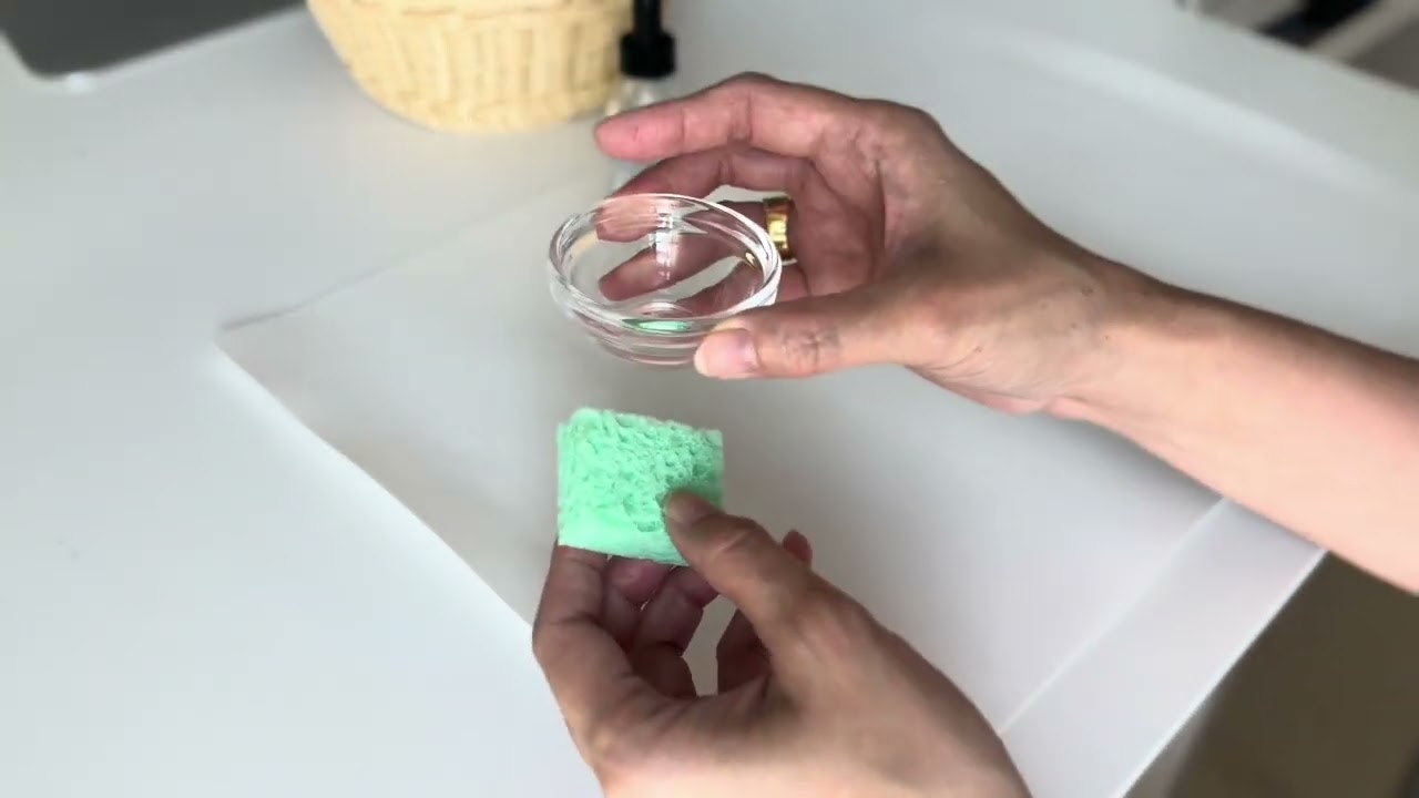 Montessori Practical Life Lesson: Polishing Glass - AMI approach 