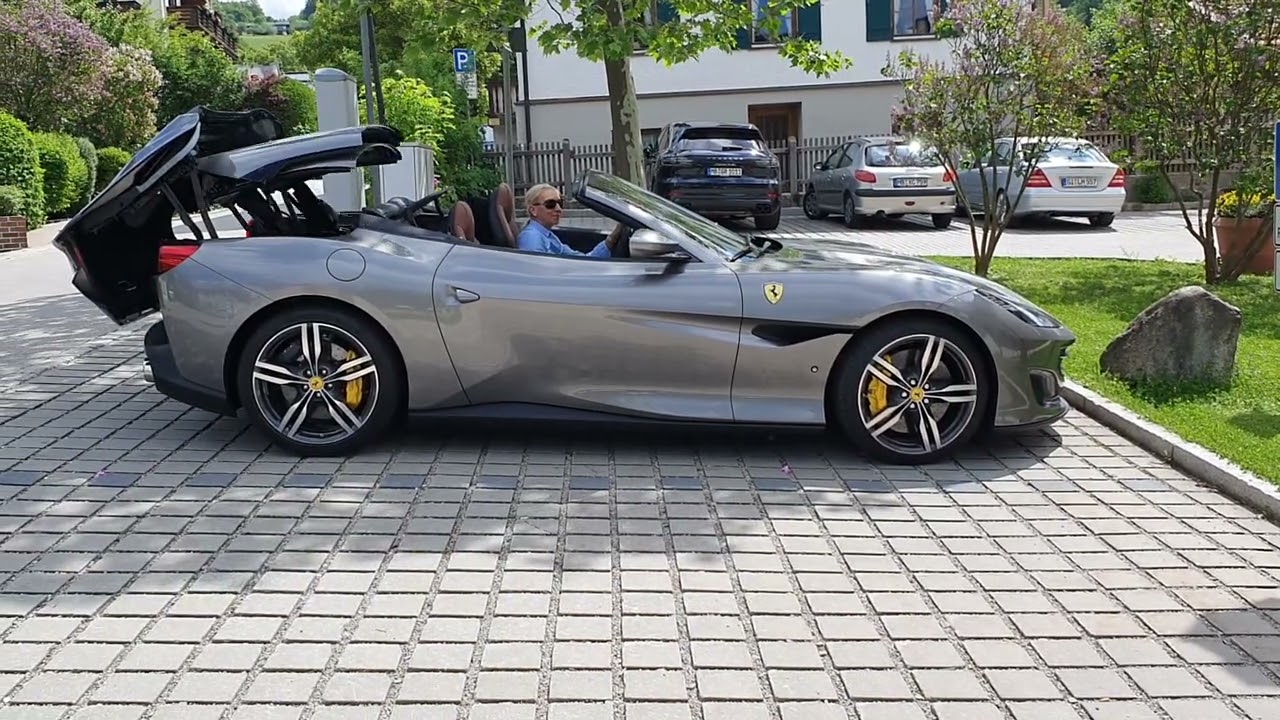 Ferrari Portofino roof operation