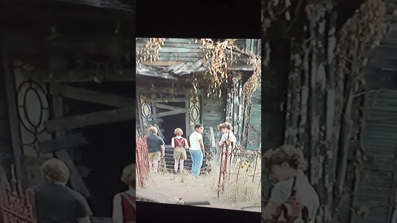 IT-outside the Neibolt house deleted scene!