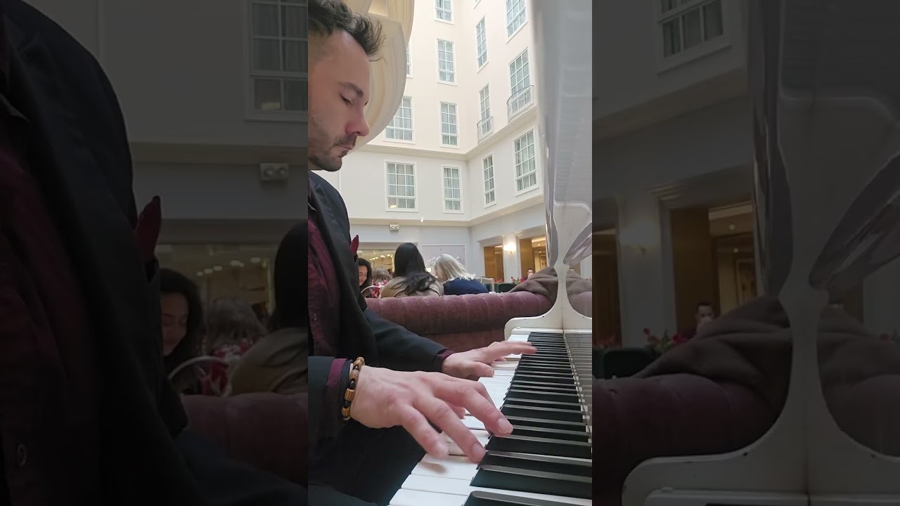 Improvising “Mad World” on a Grand Piano in a 5-Star Hotel