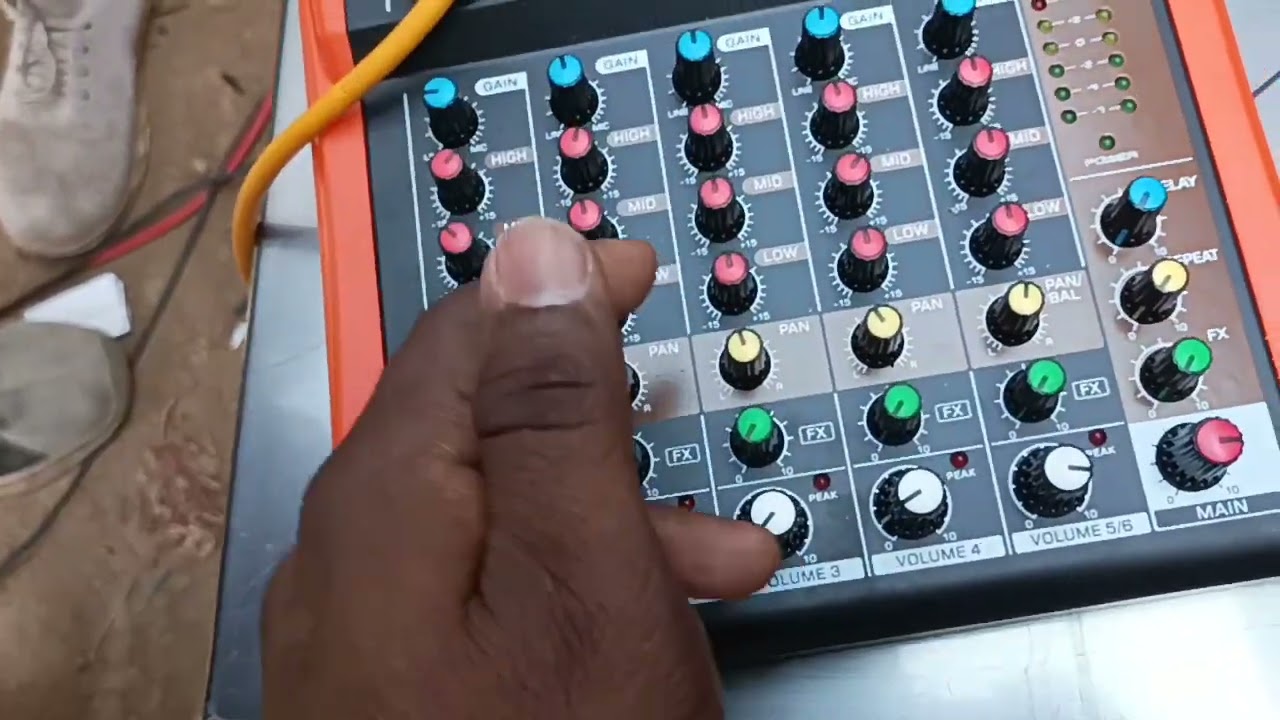 DJ sarzan kaese samjhate hai