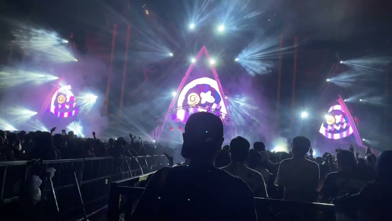 SUBZERO PROJECT At Siam Songkran Music Festival 2023 Bangkok,Thailand (1)