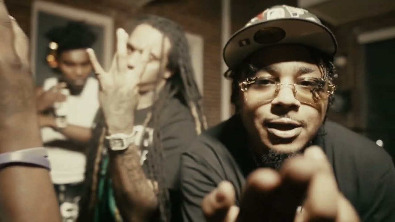 Lo Plaga Touch Em Ft. Lil Dude (Official Video)