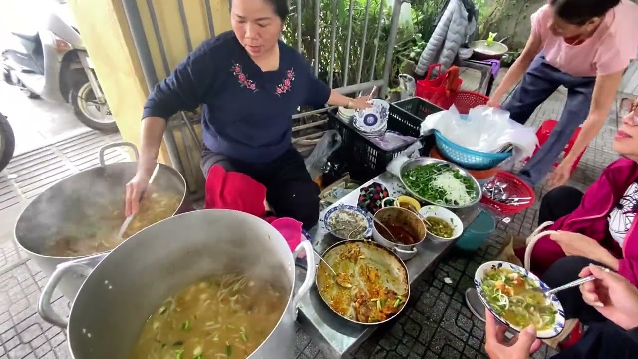 ẨM THỰC NỘI THÀNH SÁNG THÁNG CHẠP ĐI CHỢ TẾT RỘN RÀNG CHỢ XÉP