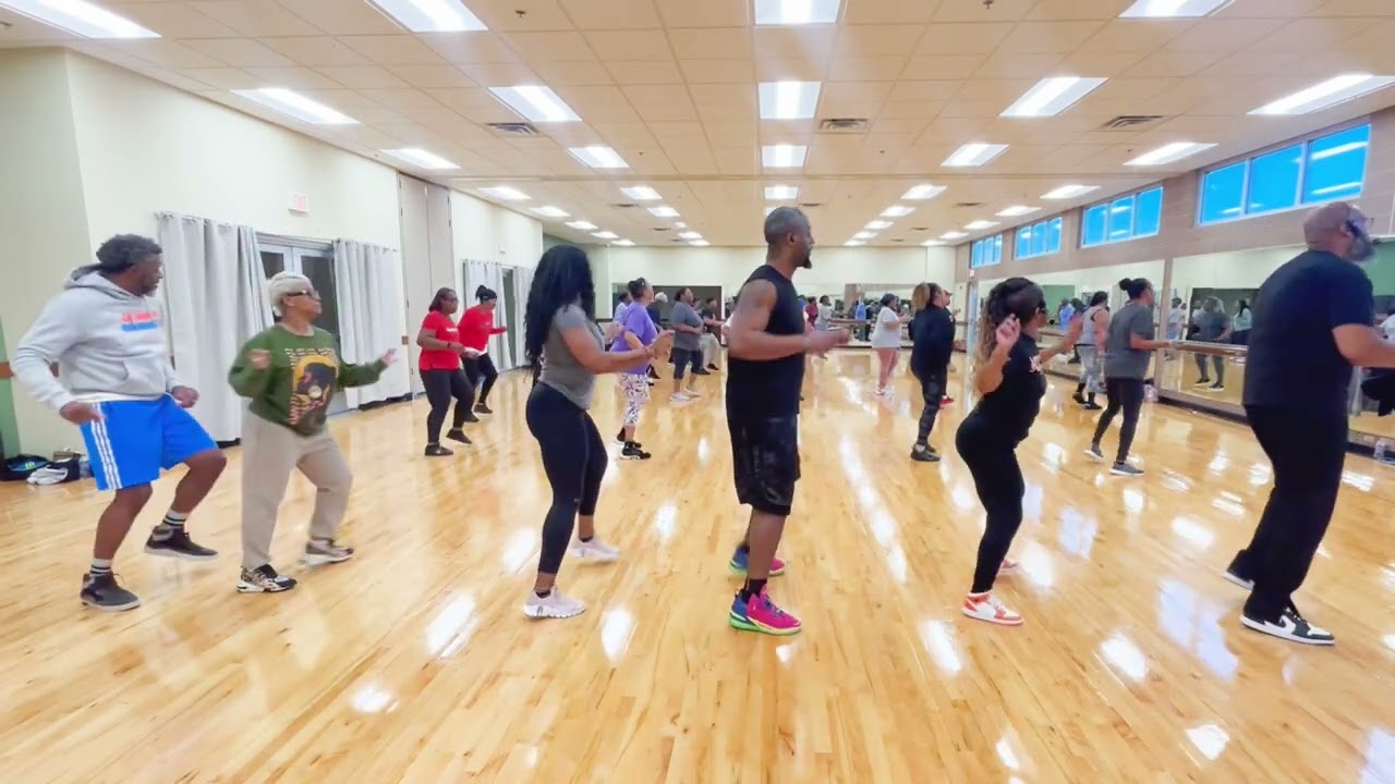 Love In The Stable (Beginner Line Dance)