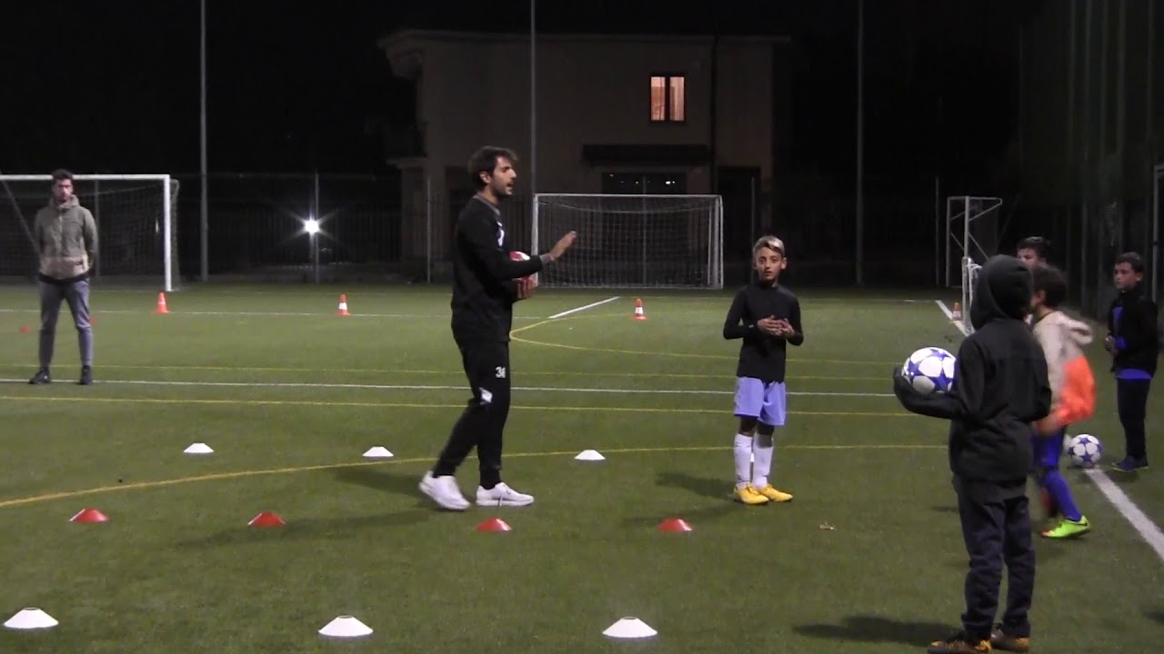22 10 2018 AIRUNO CORSO ALLENATORI CALCIO PRIMO LIVELLO by nicam