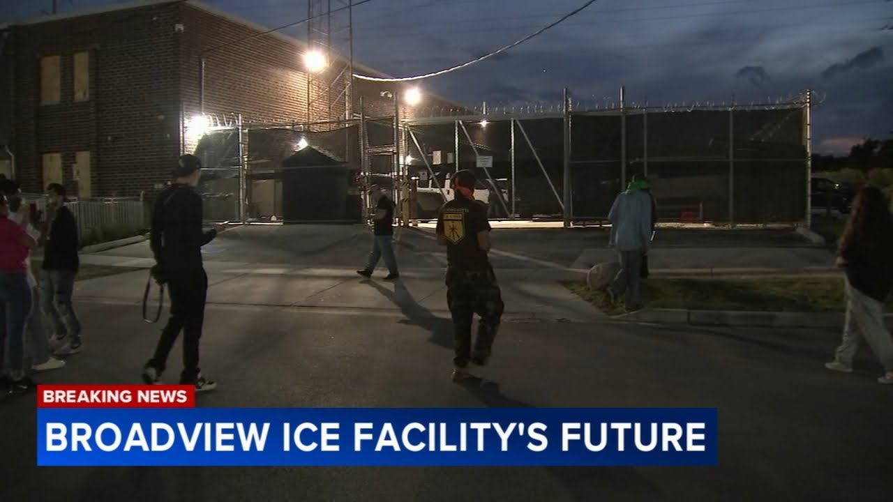 Tensions remain high between protesters, ICE as future of Broadview facility uncertain