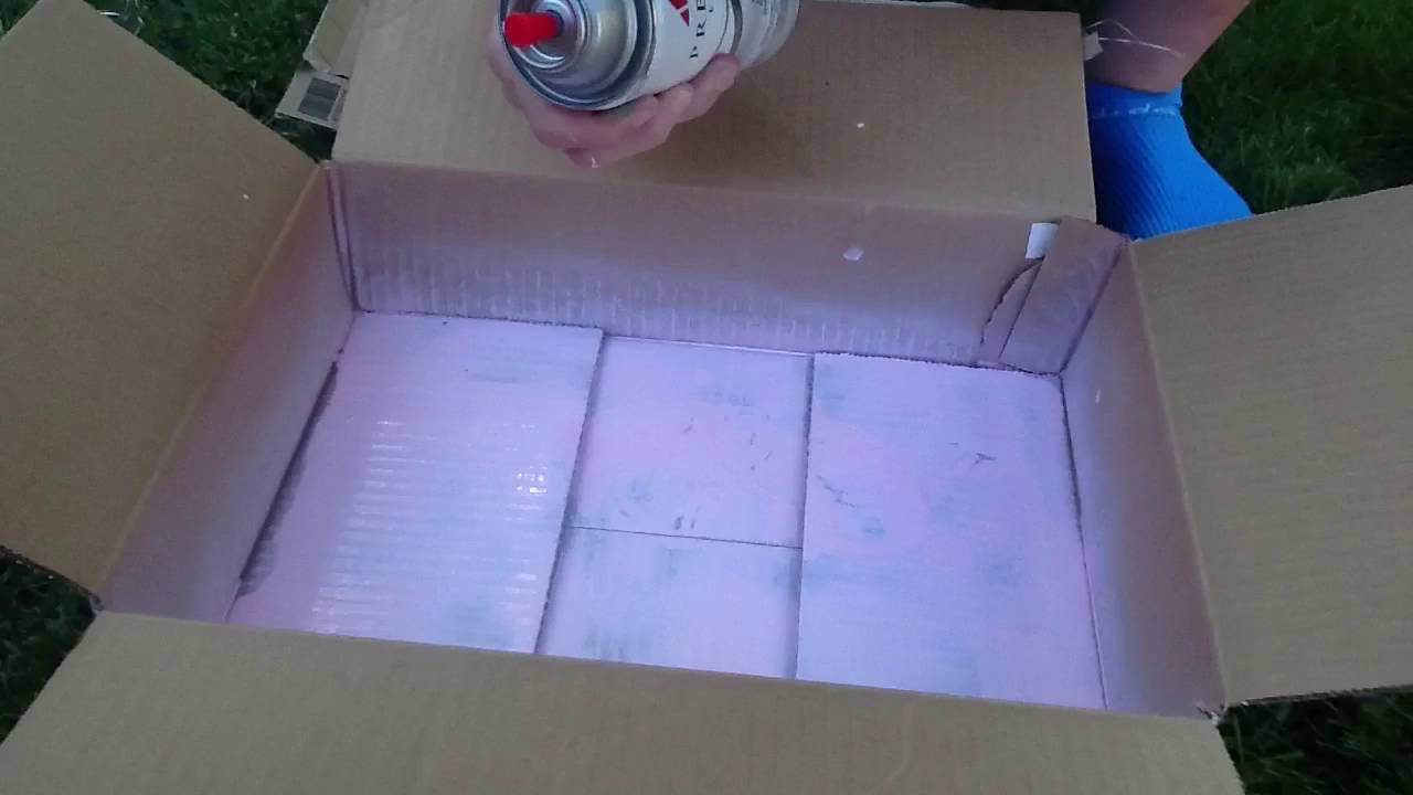 Spray Paint Mason Jar DIY