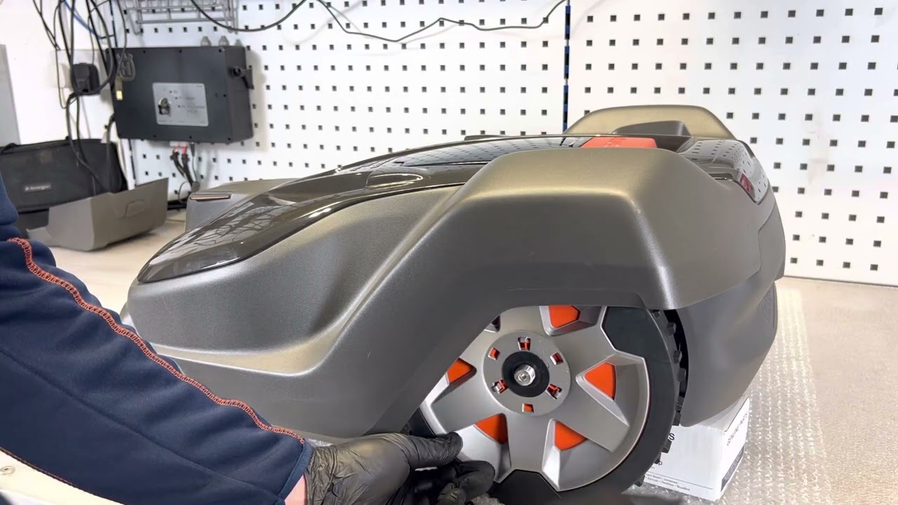 Husqvarna Automower Rear Wheel Change
