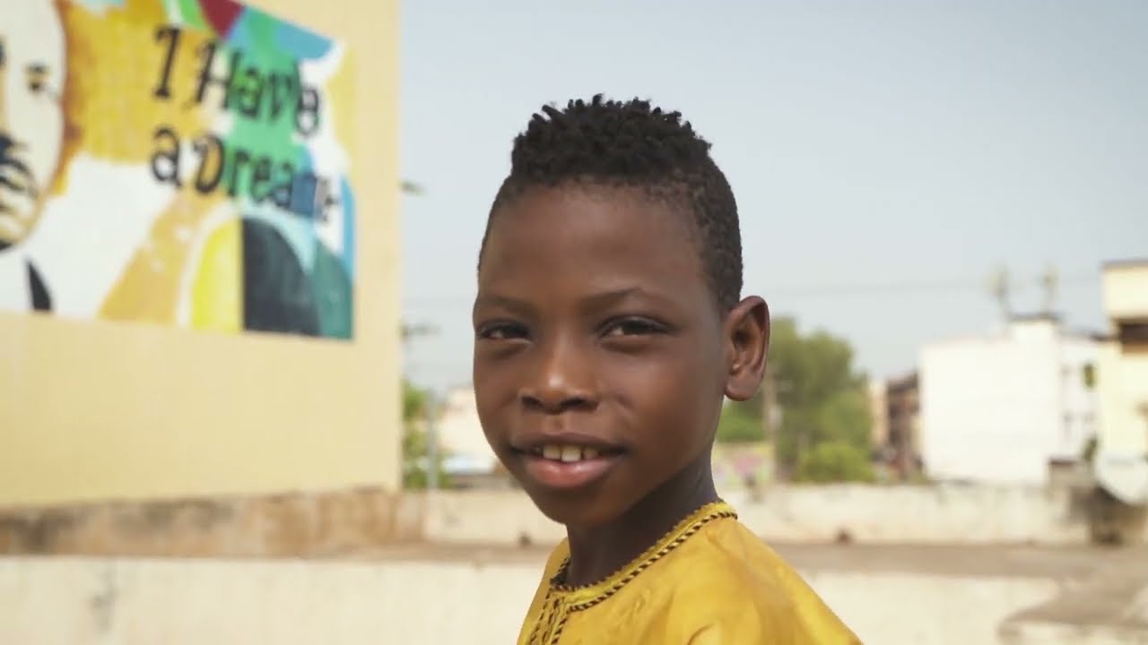 Hommage au Dr Martin Luther King Jr. (extrait du documentaire MLK Avenue, Bamako, Mali) version fr