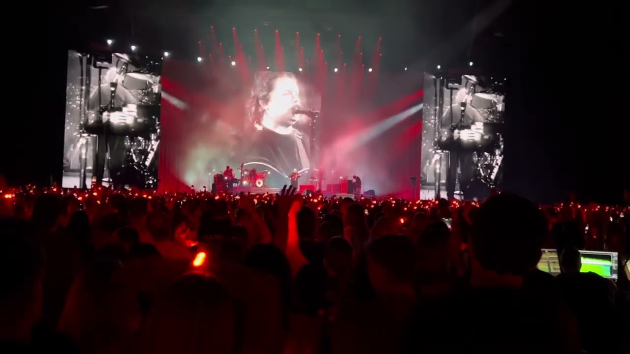 Lewis Capaldi Live Aberdeen 2025 Hold Me While You Wait