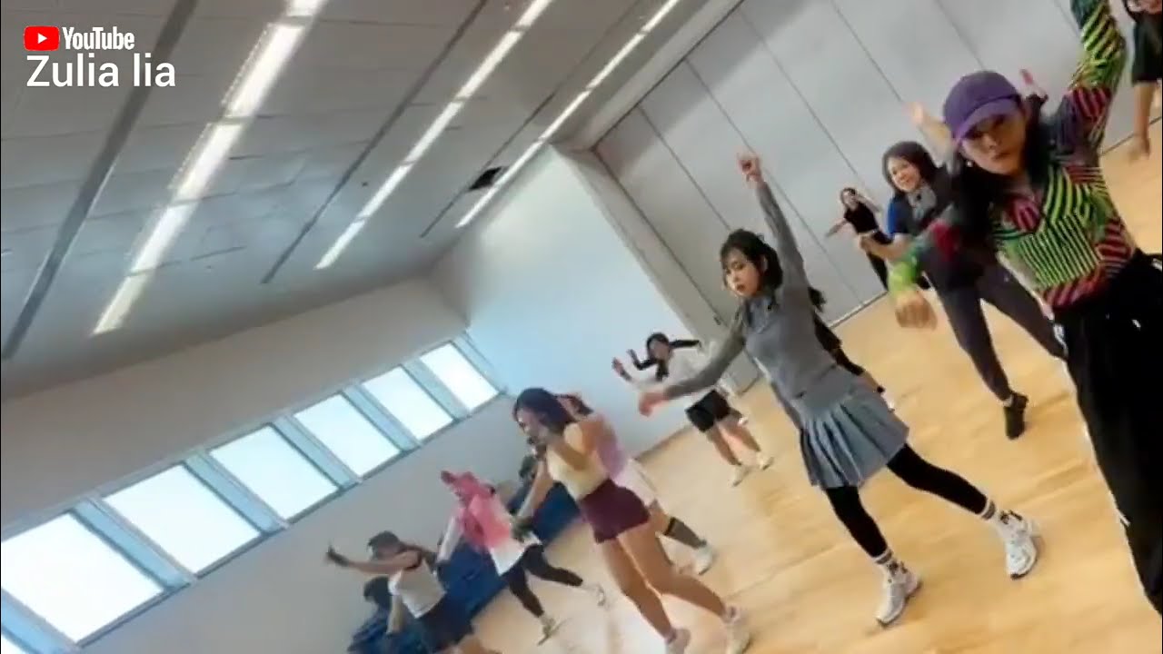 Aerobic zumba terbaru @zulialia