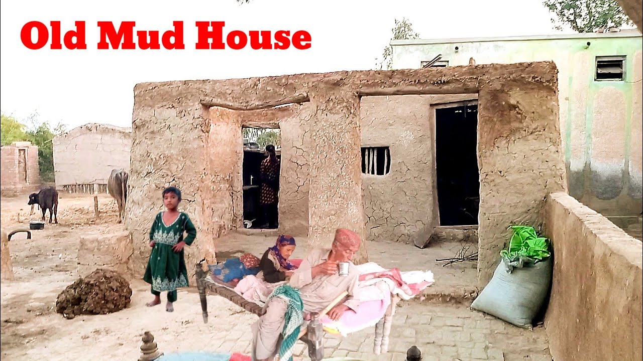 A Poor Sindhi Family Living in The Old Mud House Desert Oldest Women 