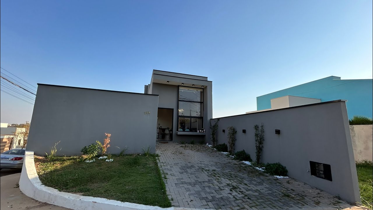 CASA DE ESQUINA IDEAL PARA VOCÊ NO BELLA VITTÁ EM TATUÍ SP 😍 Em frente a área de lazer!