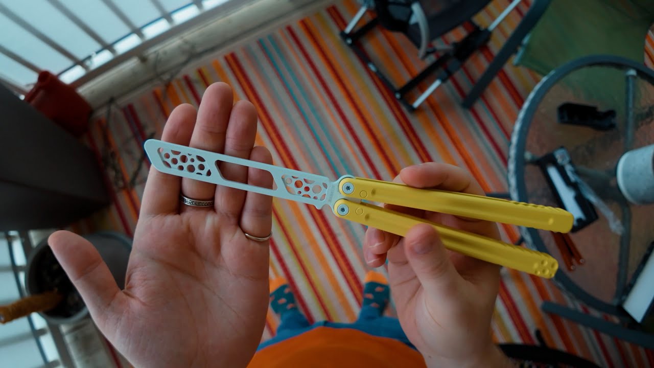 This Balisong is CHEESE?? 🤔🧀🐭