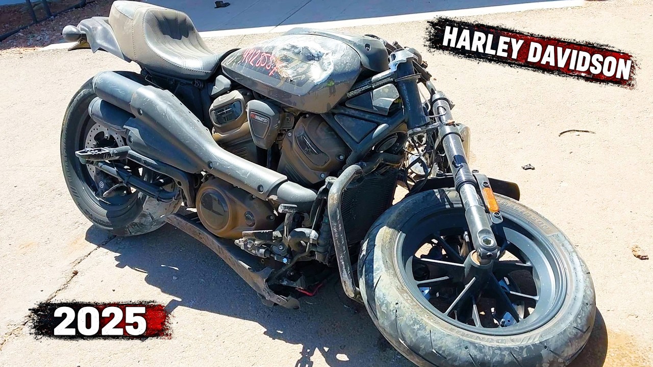 FULL RESTORATION TOTALED 2025 HARLEY DAVIDSON: From Wreck to New Motorcycle!