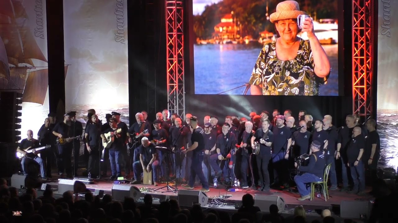 Męski Chór Szantowy Zawisza Czarny, koncert 