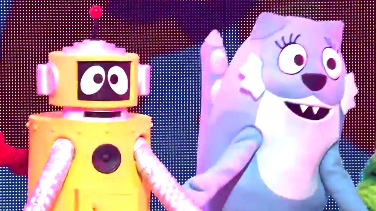 Yo Gabba Gabba! LIVE - There's A Party In My City! 📢 Songs Show Band Videos Toys Halloween DVD