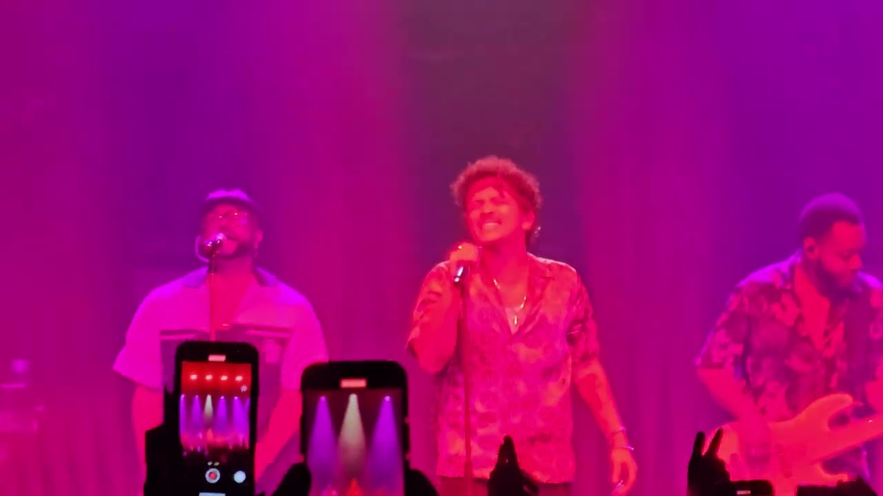 Bruno Mars | Uptown Funk | Tokio Marine Hall SP 01/10/2024