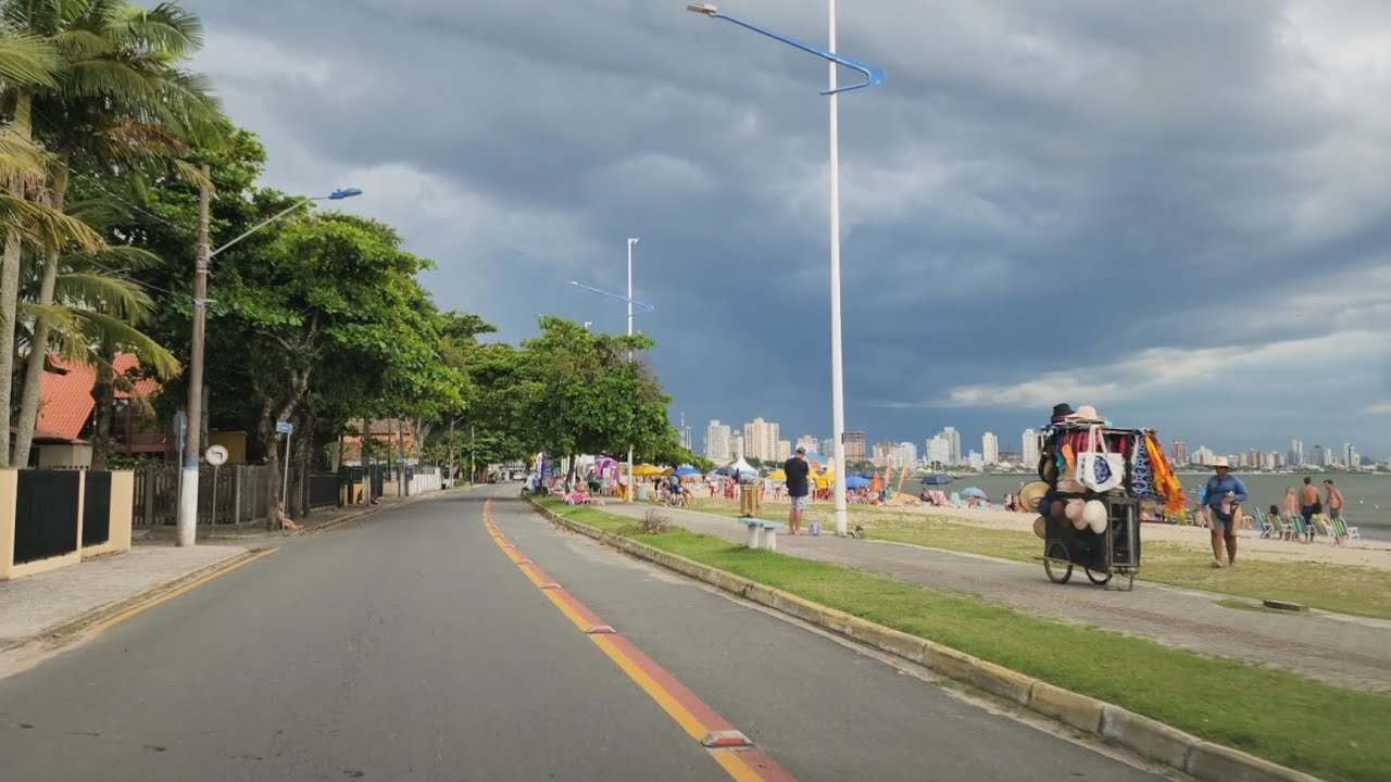 Penha SC...atravessando o centro  até Beto Carrero..
