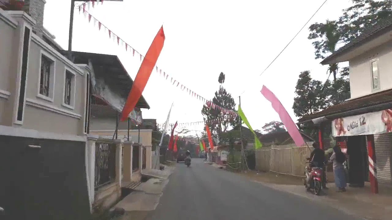 Touring Rute Cigalontang-Pameungpeuk,, Liat Pernak Pernik Agustusan Yang Unik-unik