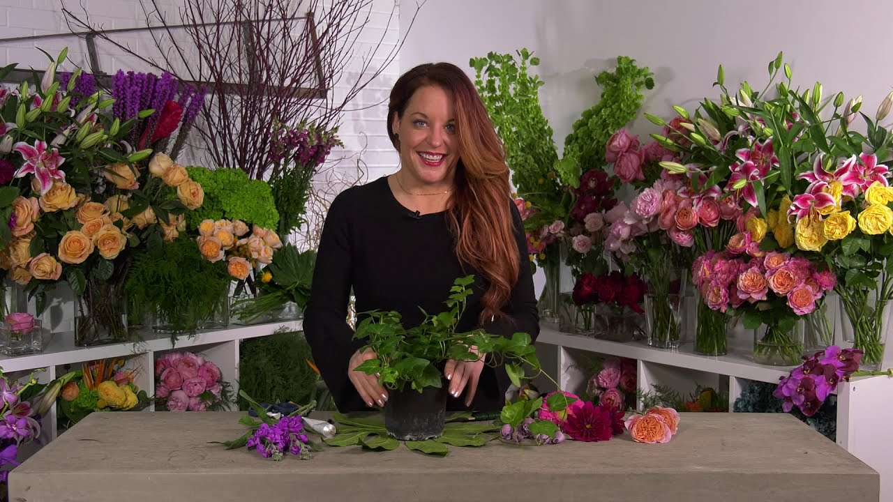 09   Hair Floral Adornment