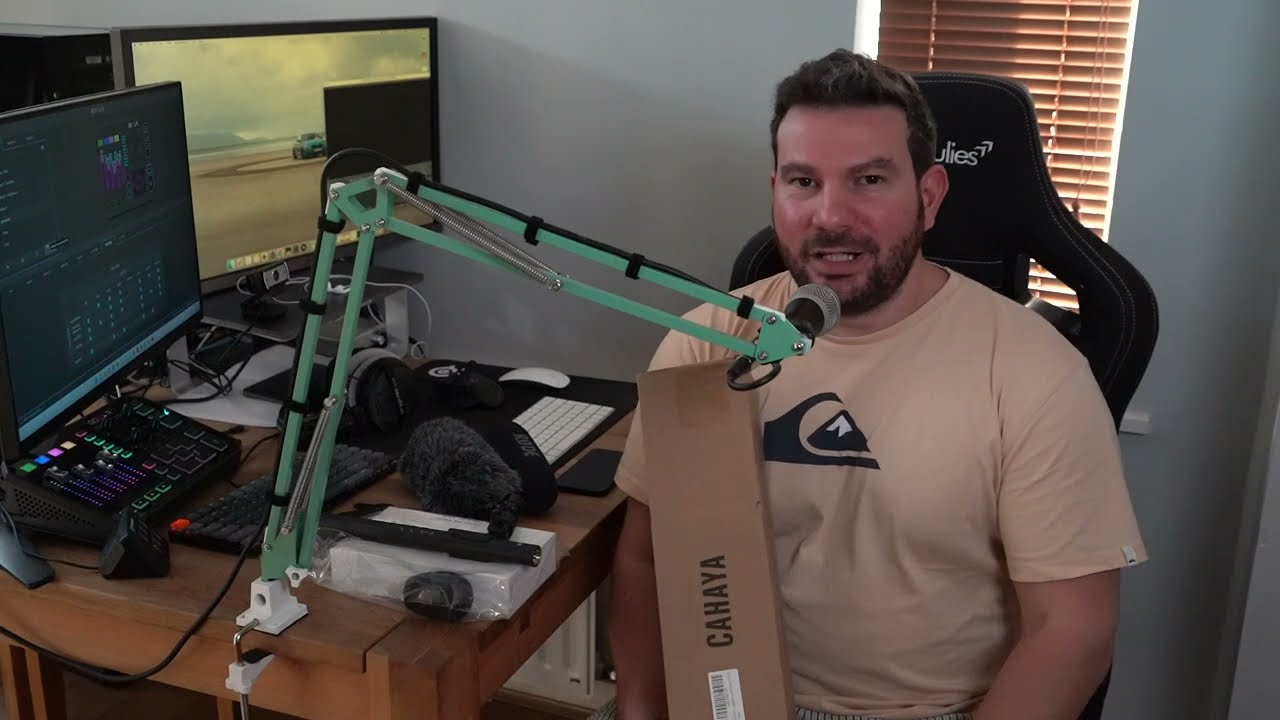 Unboxing and quick review overview of the Cahaya microphone desk Boom arm tripod Amazon best seller