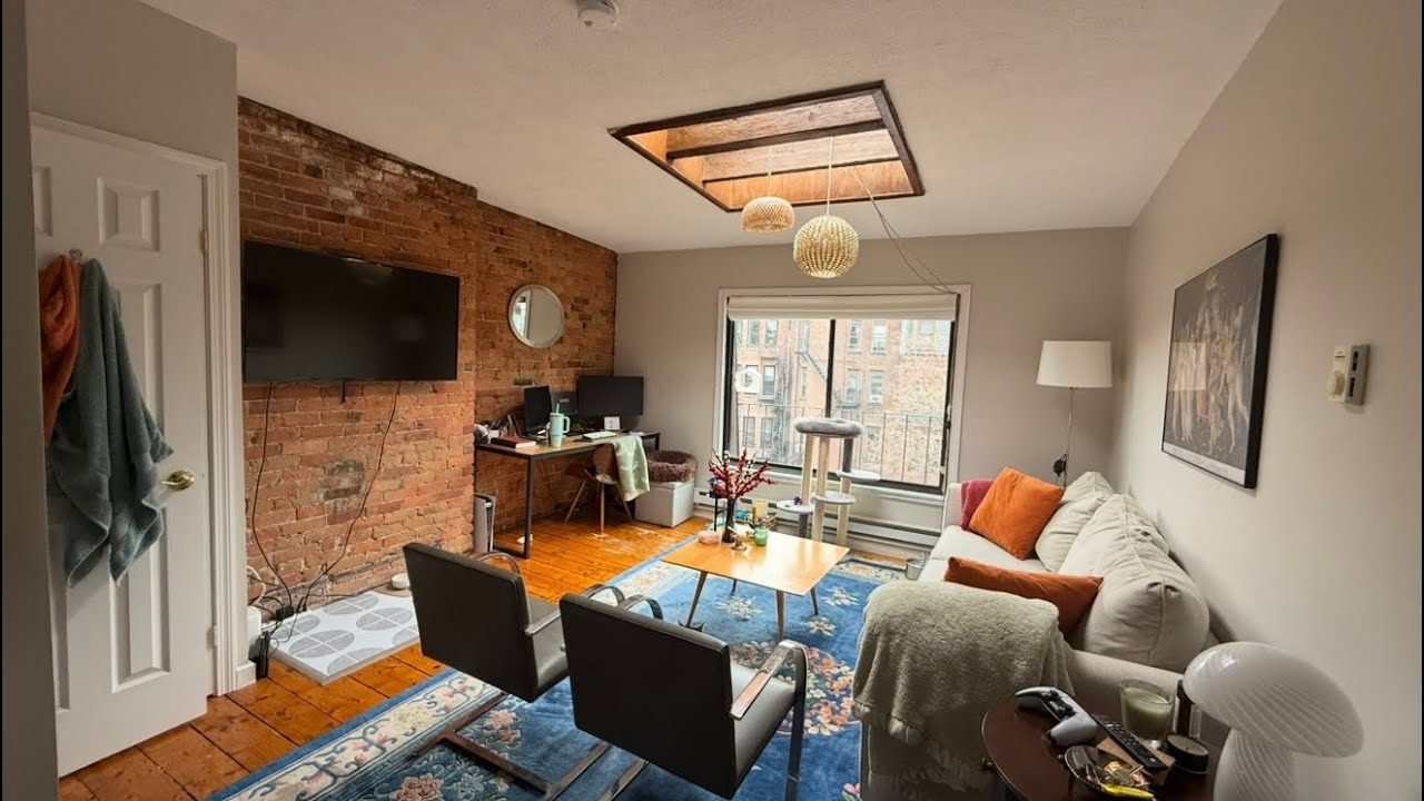 219 Newbury St 4R