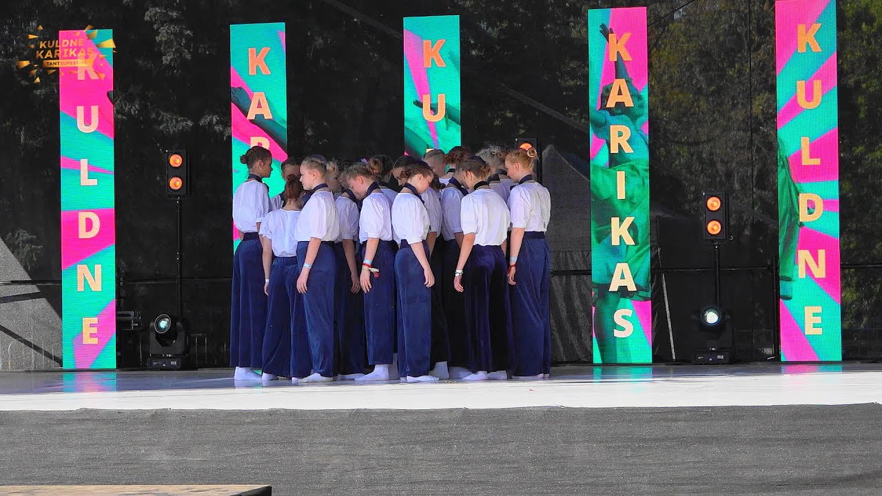 Shaté Tantsukool - The perfect family 🥇❤️😍Lüüriline kaasaegne tants  KULDSE KARIKA SUVEFESTIVAL 2023