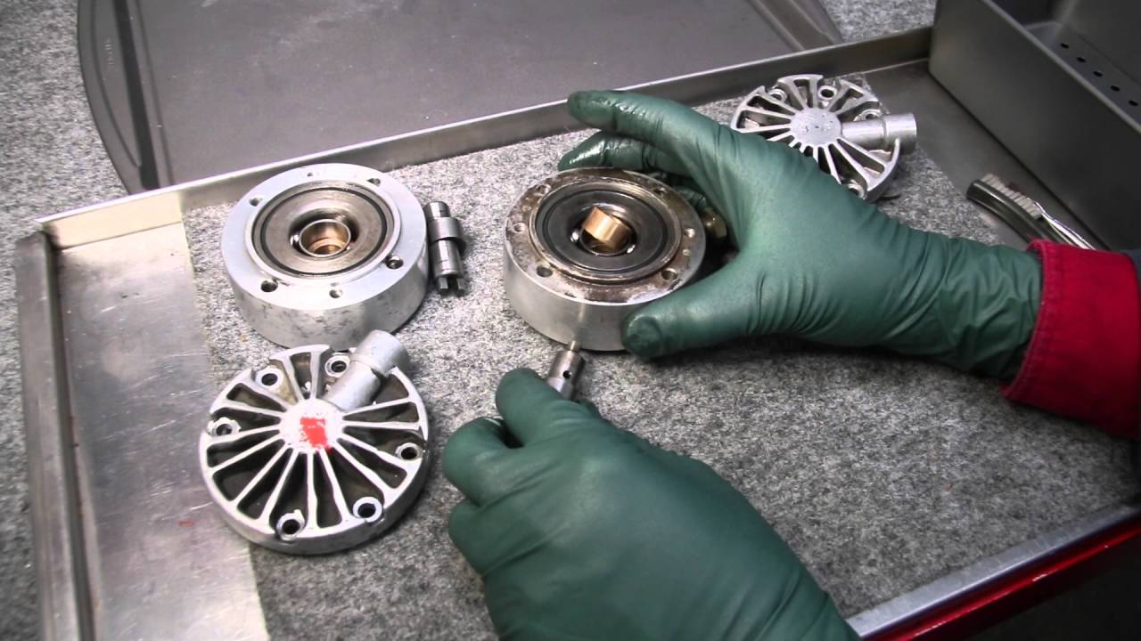 Mercedes Self Leveling Suspension SLS Pump Inspection and Repair