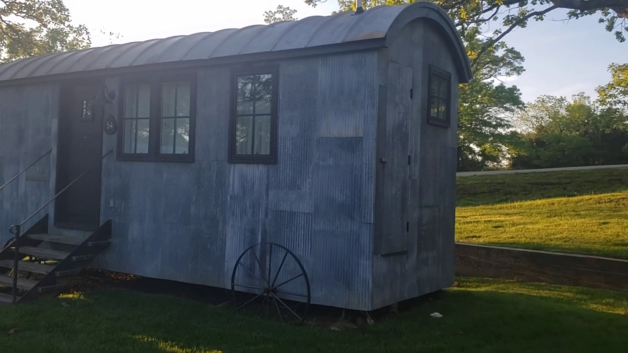 Big Cedar Lodge Camp Hut at Camp Long Creek