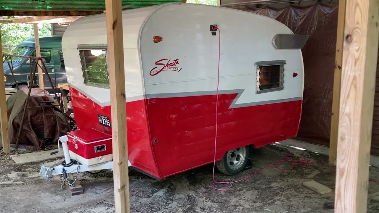 1961 Shasta Compact