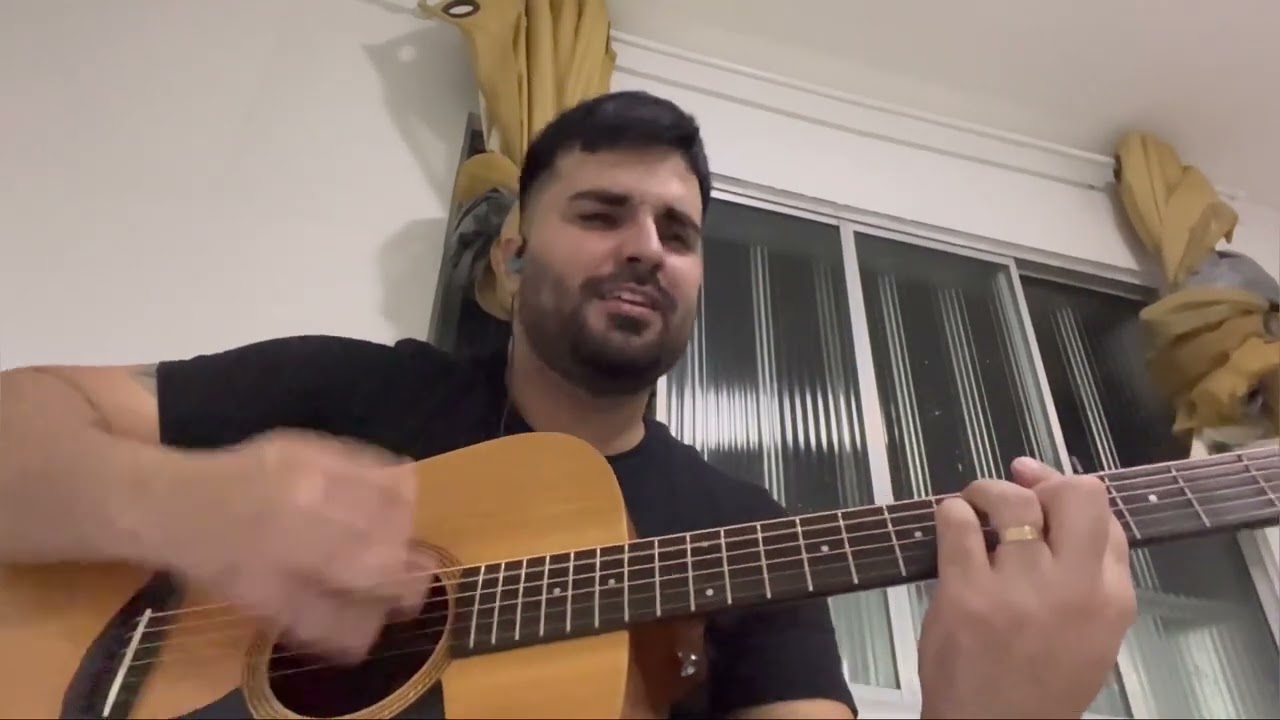 Chiclete com banana no violão